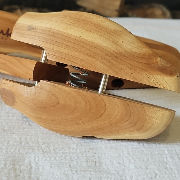 Clarks England Cedar Shoe Horns - Picture 3 of 4